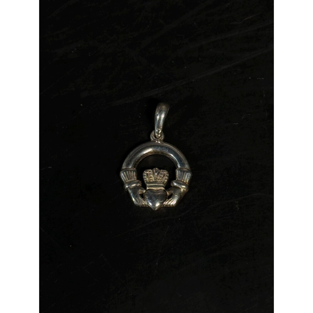 Solvar Sterling Silver Irish Claddagh Pendant Celtic